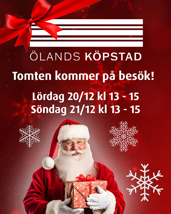 Julaffisch med röd bakgrund och snöflingor. Bild på jultomte i röd dräkt som håller en julklapp. Text: "Tomten kommer på besök!" på Ölands Köpstad. Lördag 20/12 kl 13-15 och söndag 21/12 kl 13-15.